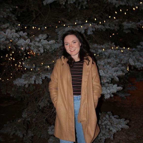 Meet your Posher, Chloe - Picture 1 of 1